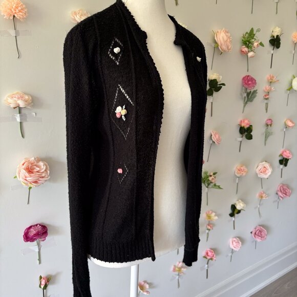 Vintage Black Cardigan with Embroidered Floral Design - Picture 4 of 10